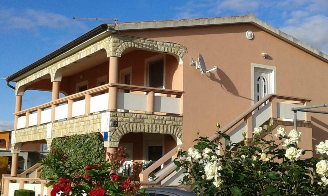 Apartmani Zarko Vir Exterior foto